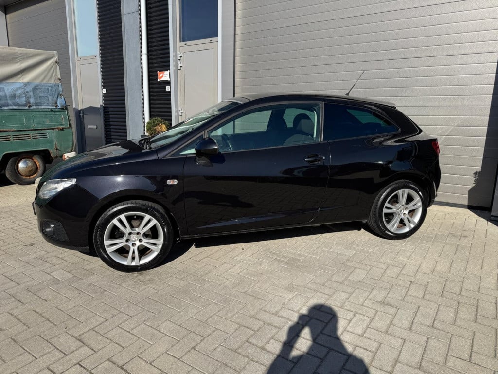 Seat Ibiza sc 1.6 reference/ vol jaar apk/airco/lichtmetaal/