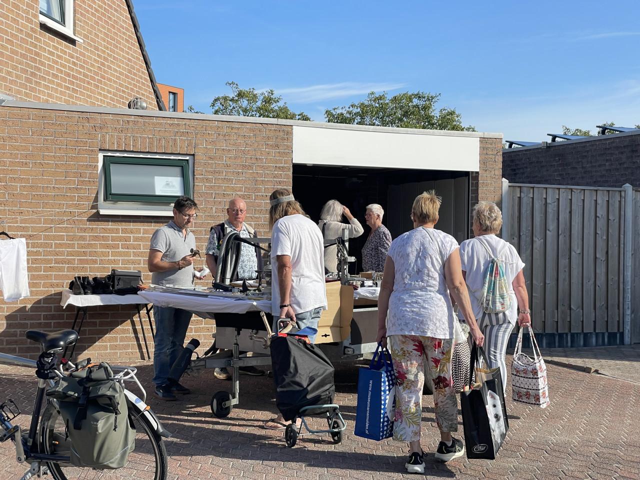 Ook volop bloempotten vanaf €0,50 op de mega rommelroute Wemeldinge