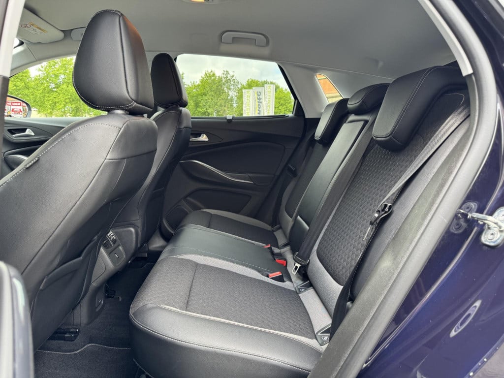 Opel Grandland X 1.2 turbo ultimate automaat | comfortstoelen | navigatie f