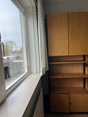 ## Lundia stellingkast met deurtjes  ##