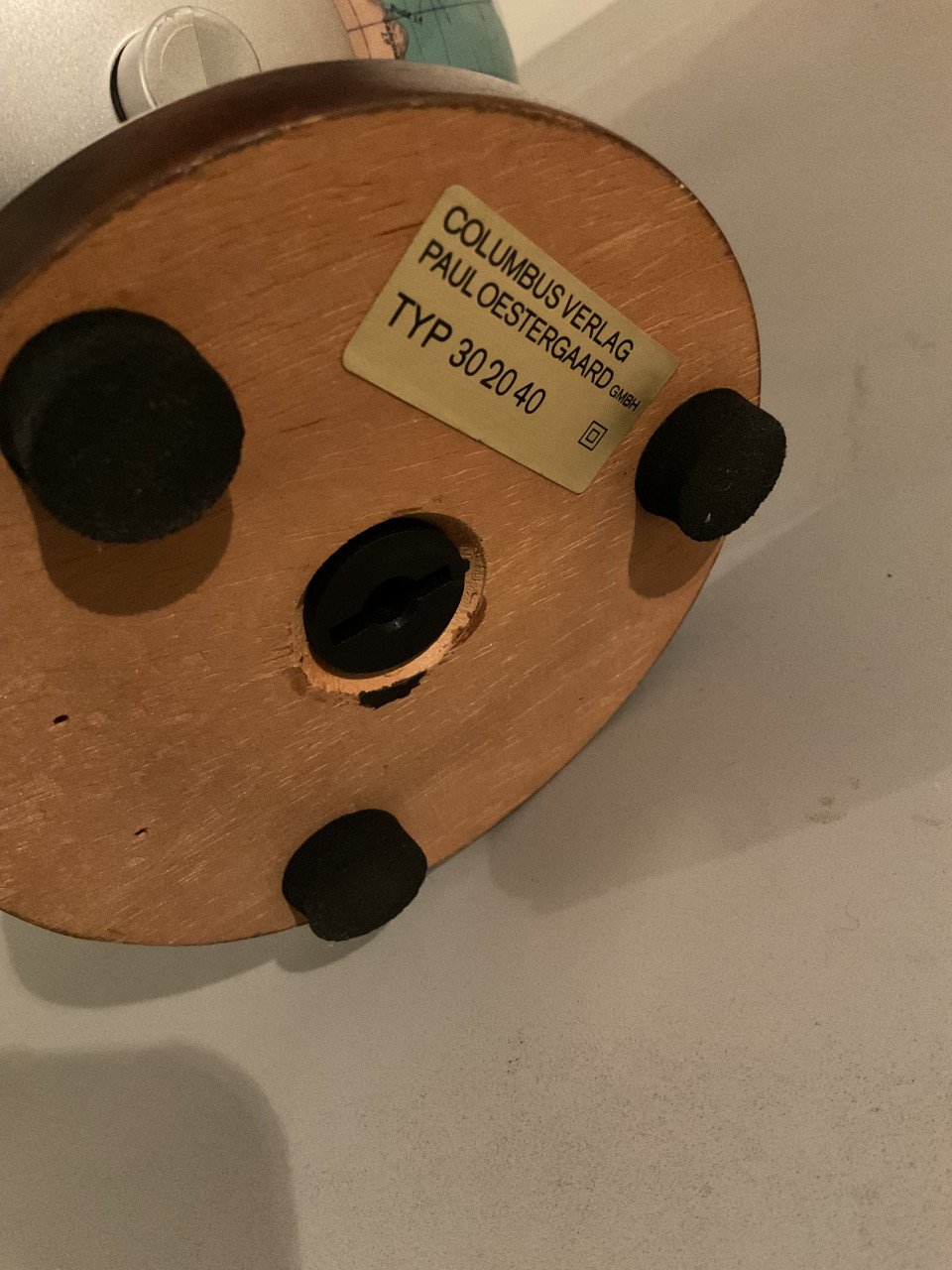 Paul Oestergaard globe