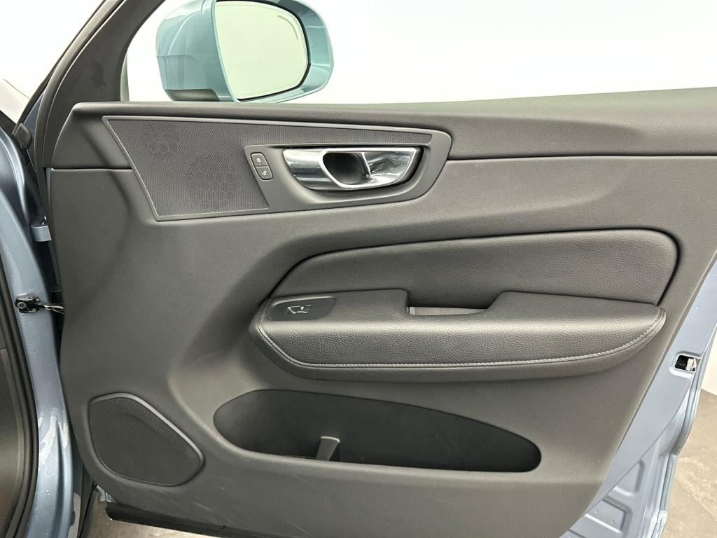 Volvo XC60 t5 253pk momentum| adap.cruise| leder| trekhaak| stoel.verw|