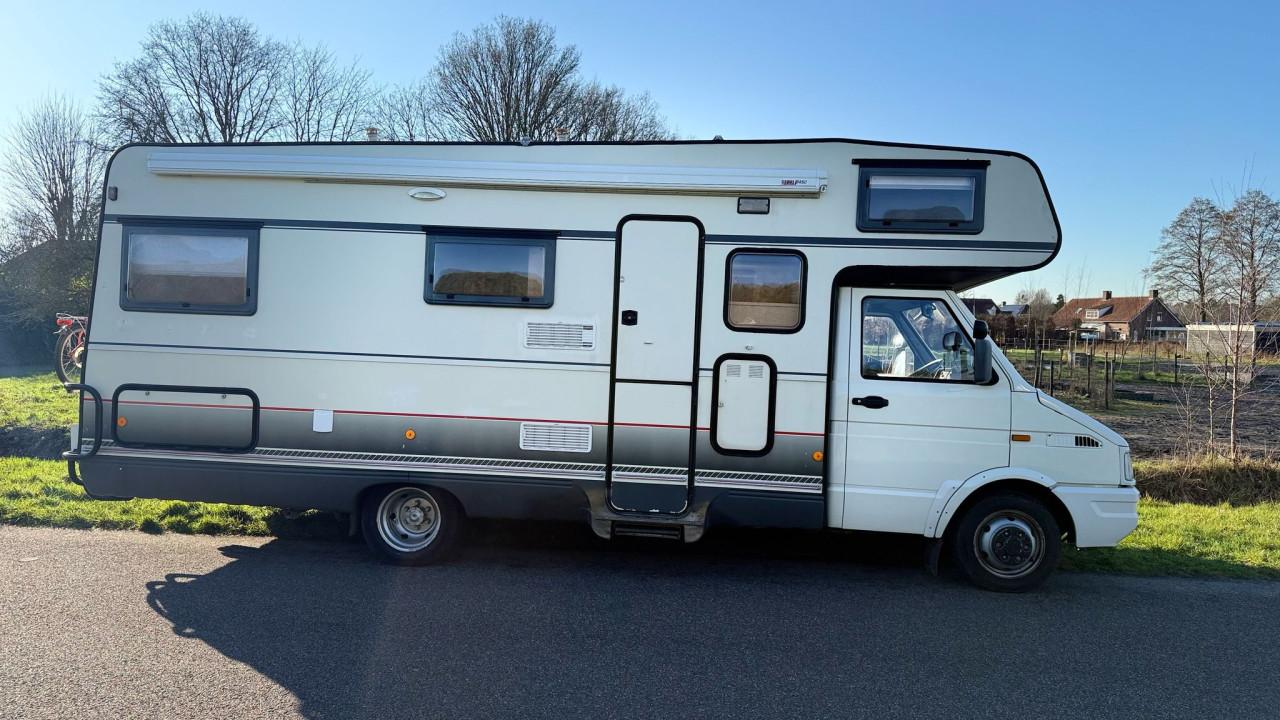 Sterke betrouwbare Iveco S35/Bürstner camperbus