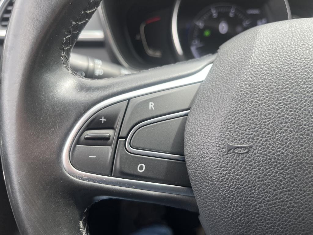 Renault Kadjar 1.2 tce bose navi carplay stoelverw