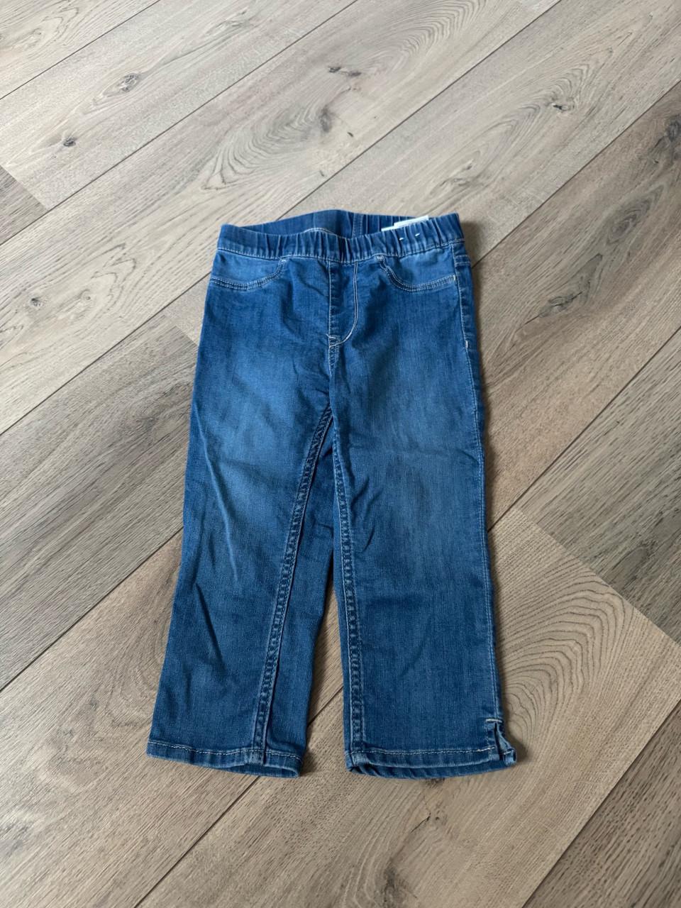 Verschillende broeken maat 122