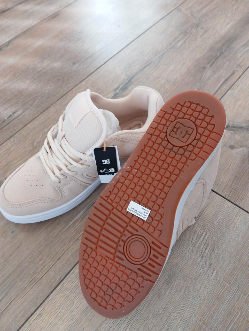 Sneakers DC Manteca