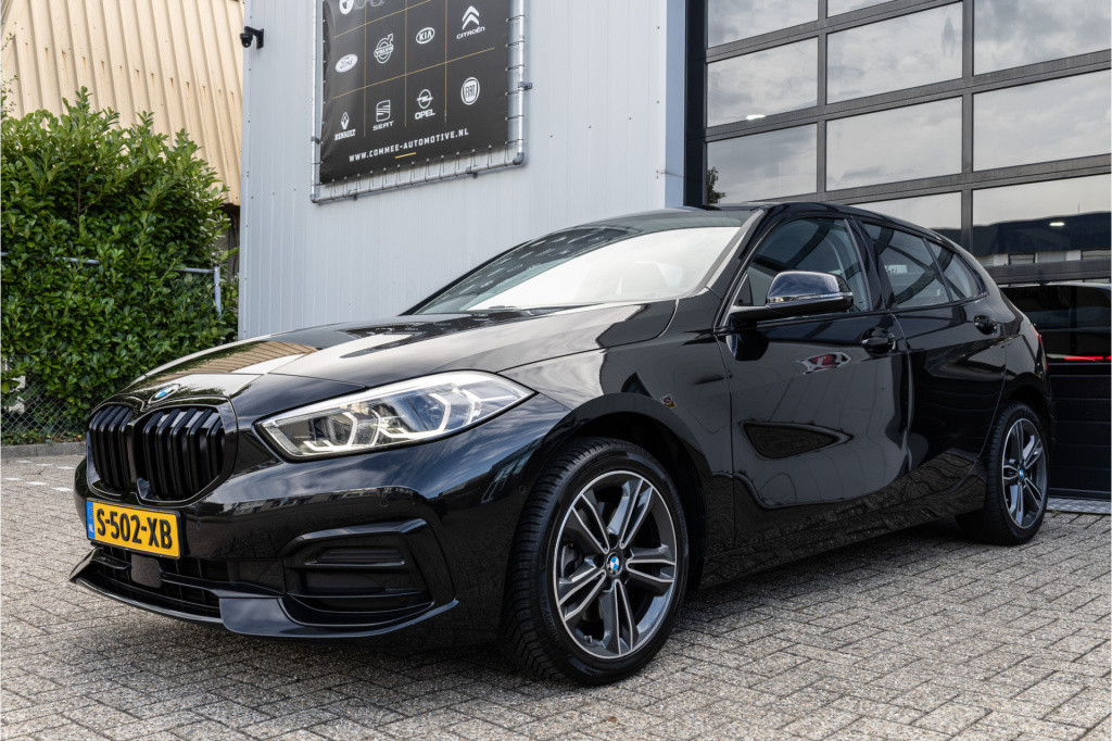 BMW 1 Serie 118i sport line business edition ✅1jaarbovag✅cam✅nav✅apple✅cc