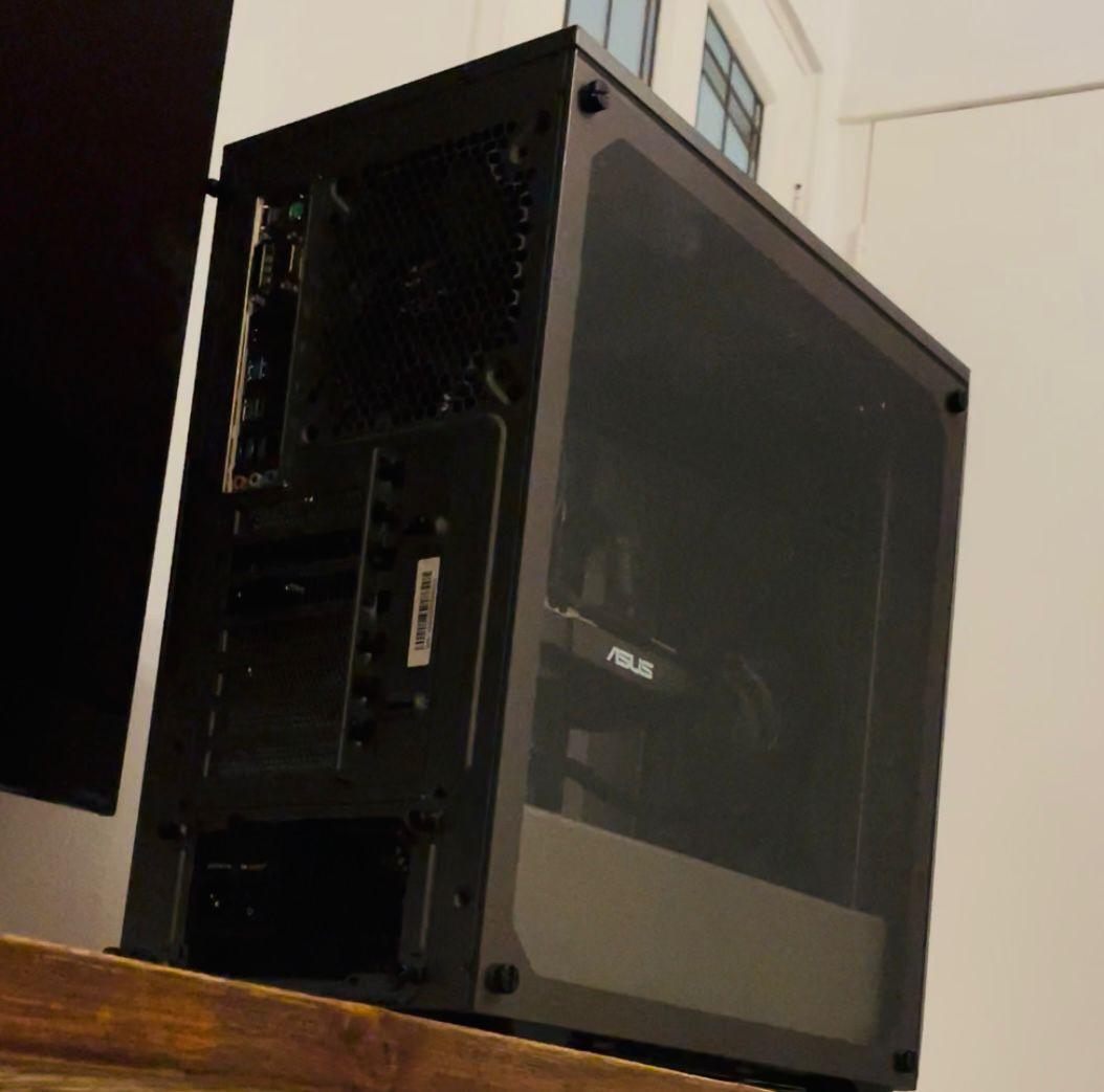 Gaming PC Ryzen 5 - SSD - ASUS Radeon RX 580 8GB - 16 GB Ram - Be Quiet