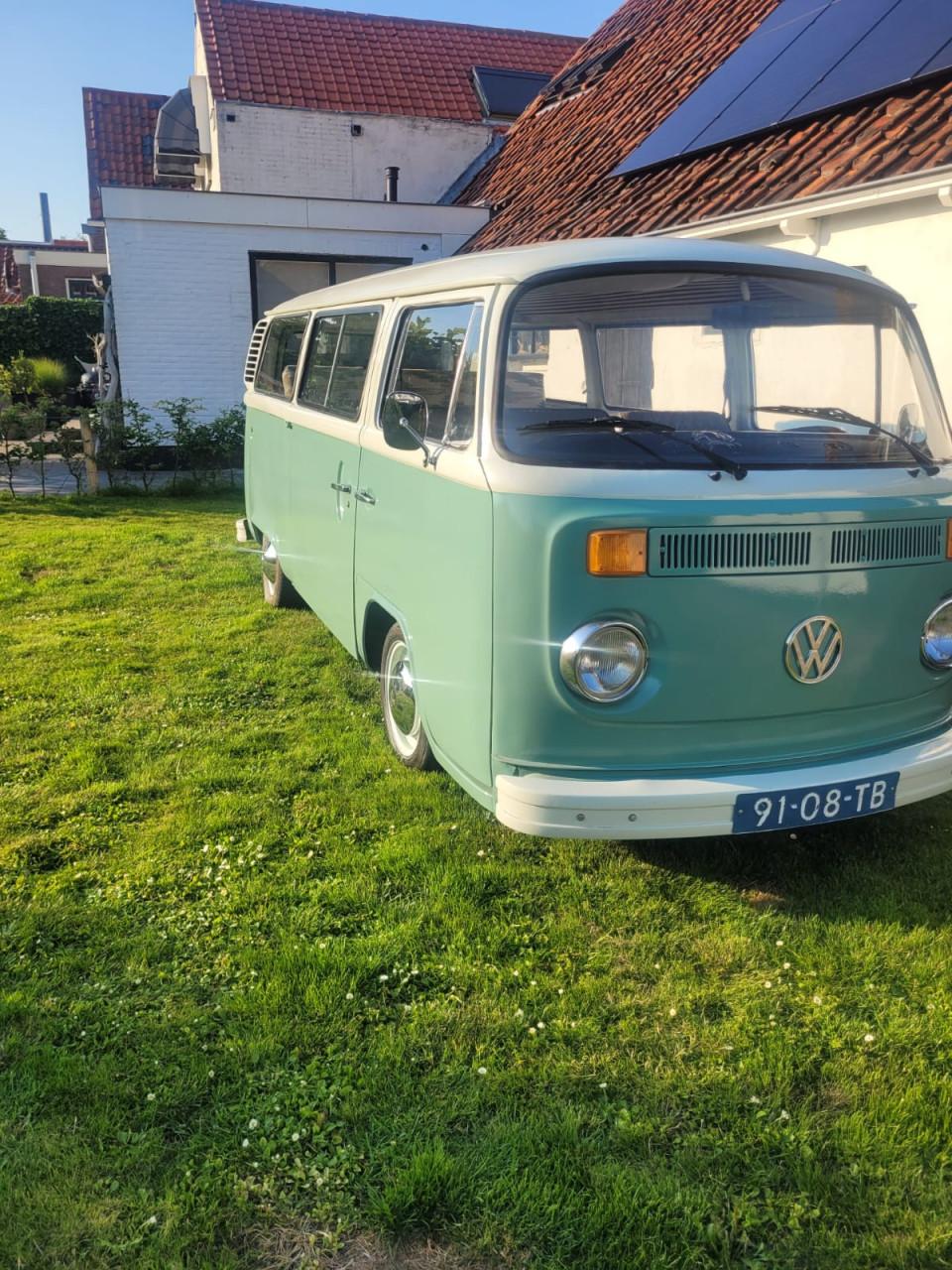Volkswagen T2 bus