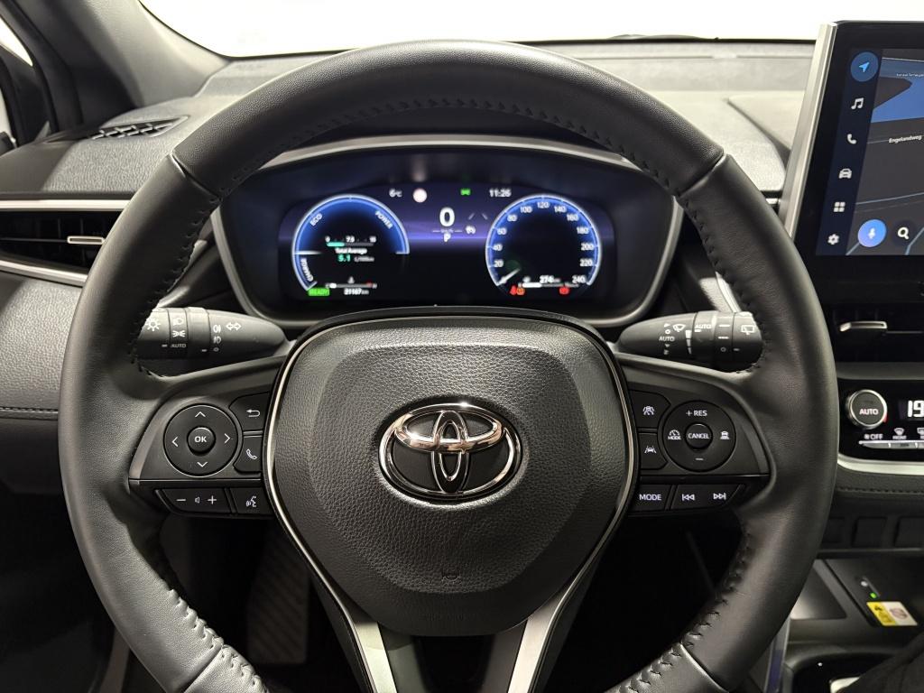 Toyota Corolla Cross hybrid 200 style| adap.cruise| camera| pdc| keyless
