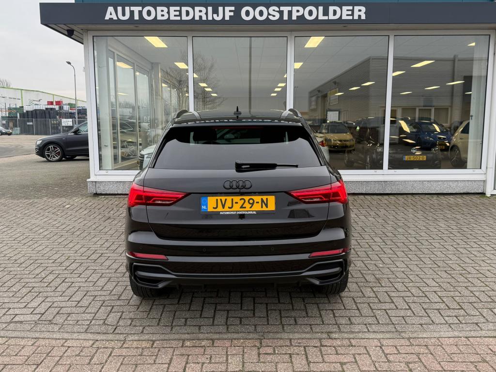 Audi Q3 45 tfsi e s edition