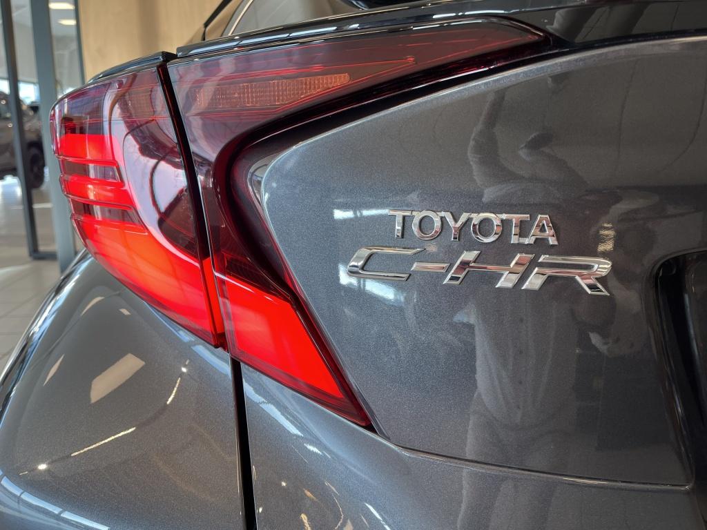 Toyota C-hr 2.0 hyb. first edition | trekhaak | lage km-stand |