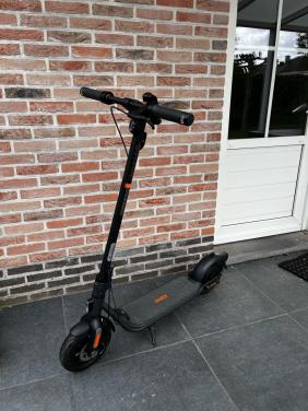 Elektrische step Segway Ninebot F2 2025 NIEUWSTAAT
