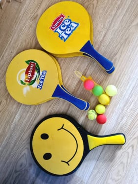 Verschillend buitenspeel speelgoed.