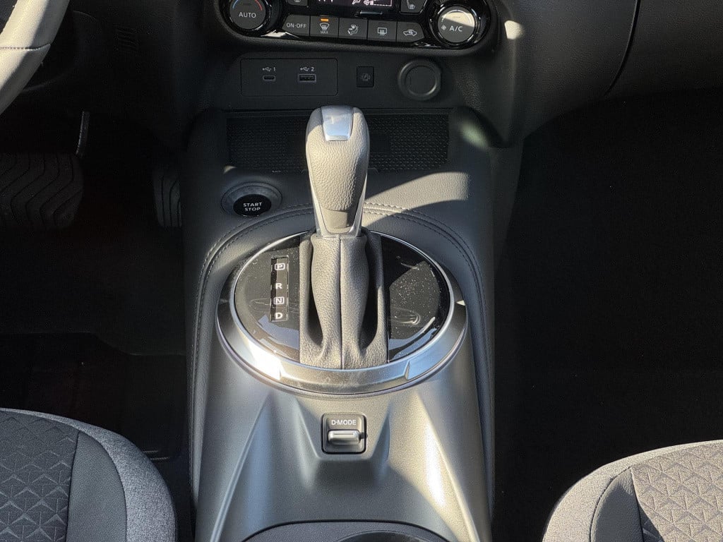 Nissan Juke 1.6 hybrid n-sport cold + tech pack