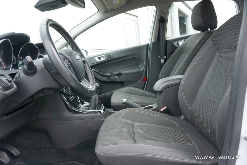 Ford Fiesta 1.0 ecoboost titanium
