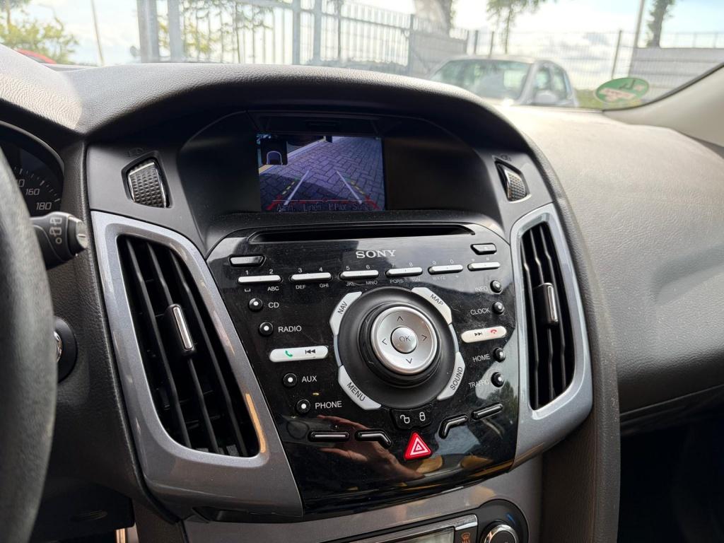 Ford Focus 1.6 ti-vct titanium