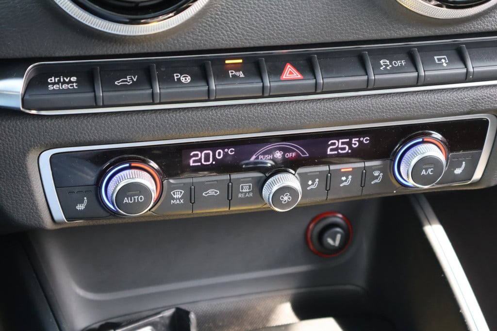Audi A3 sportback 1.4 e-tron phev ambition pro line plus l s- line l panora