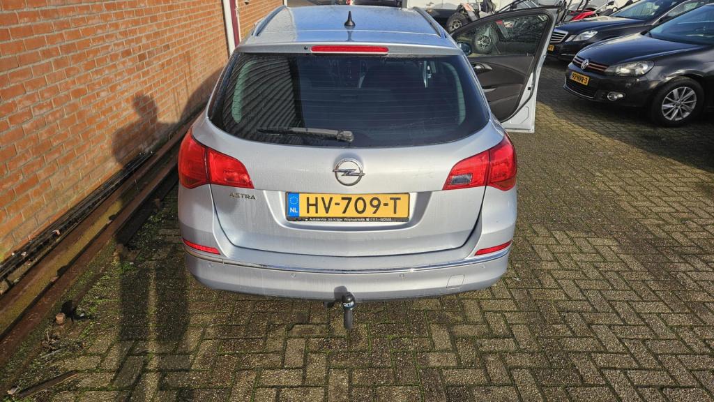 Opel Astra sports tourer 1.4 turbo blitz