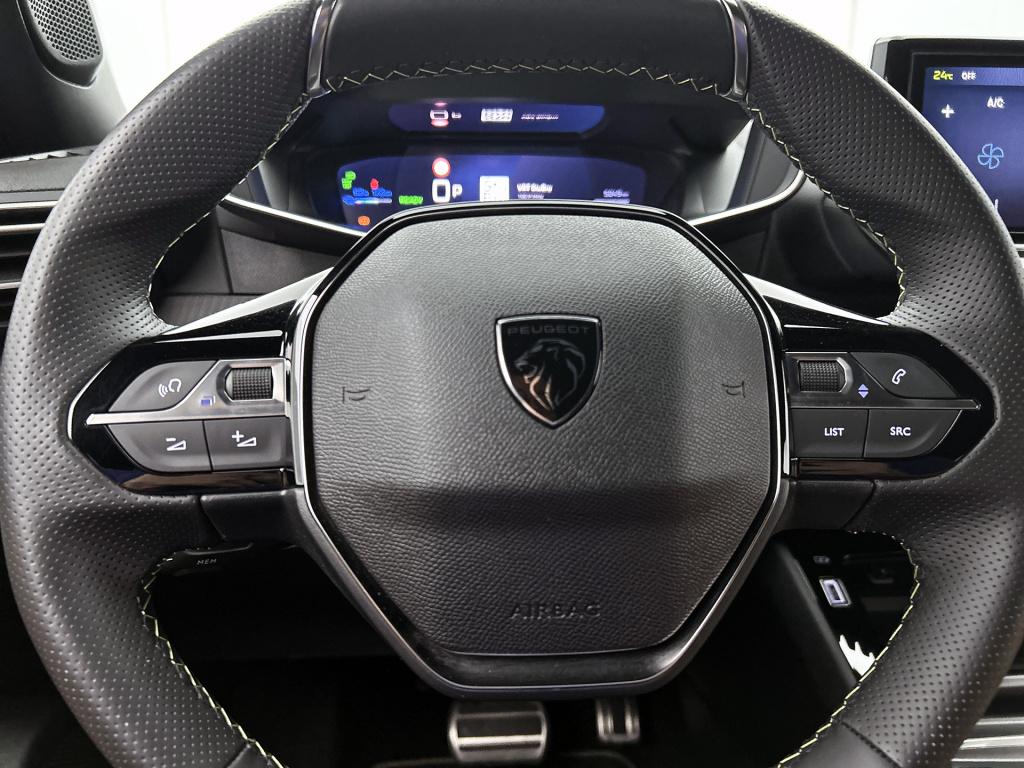 Peugeot E-2008 ev gt 50 kwh | rijklaar | adaptive cruise | icockpit | keyle
