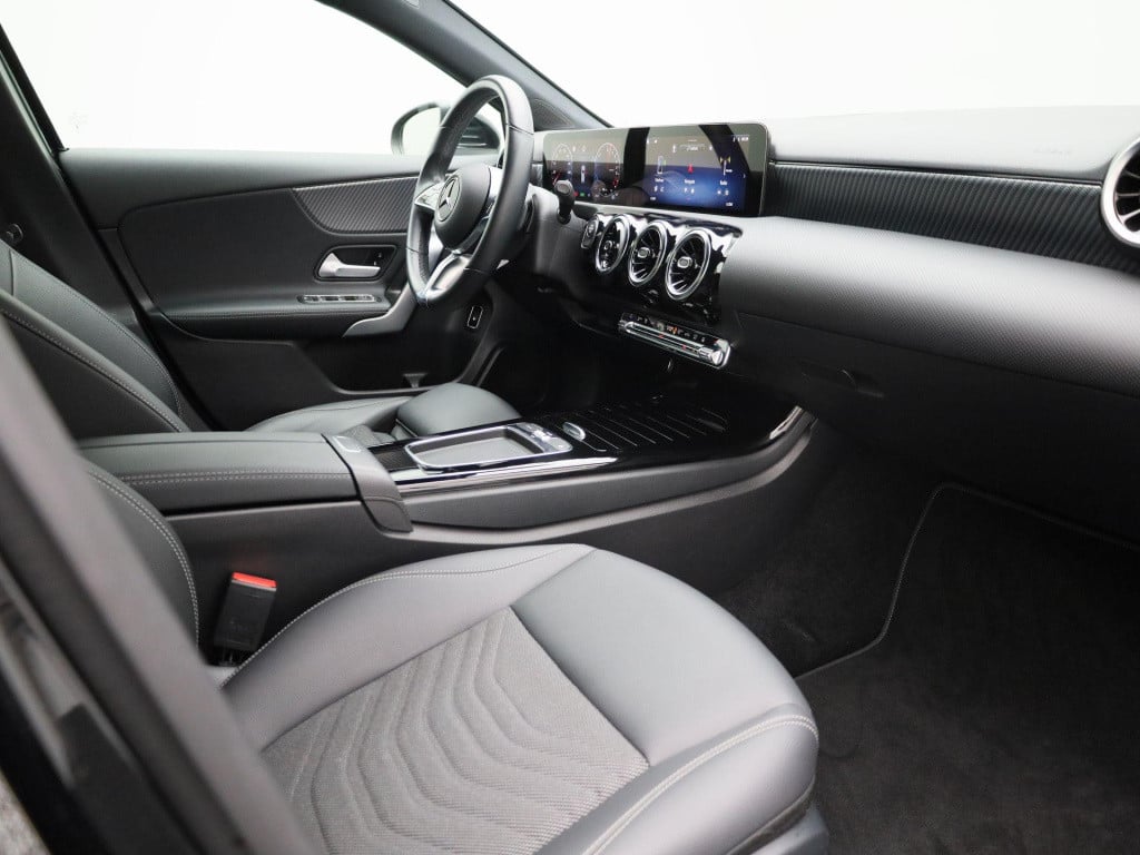 Mercedes-Benz A-Klasse 250 e luxury line | automaat | lmv | half leder | vi