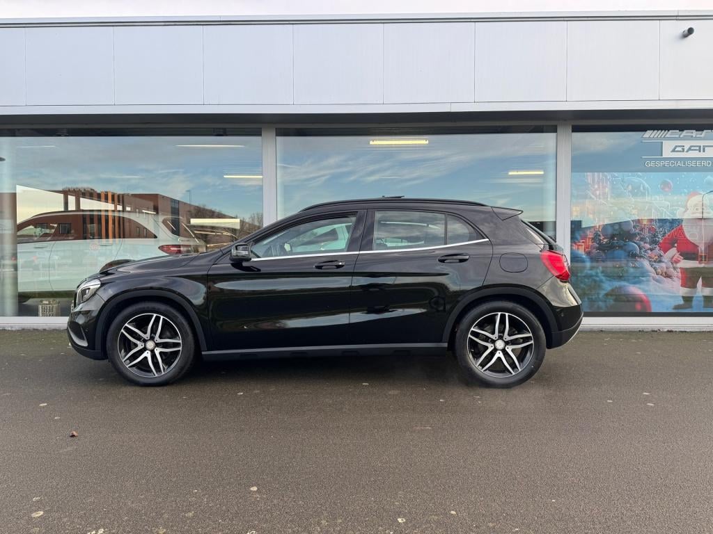 Mercedes-Benz Gla-klasse 180 ambition style automaat , afneembare trekhaak 