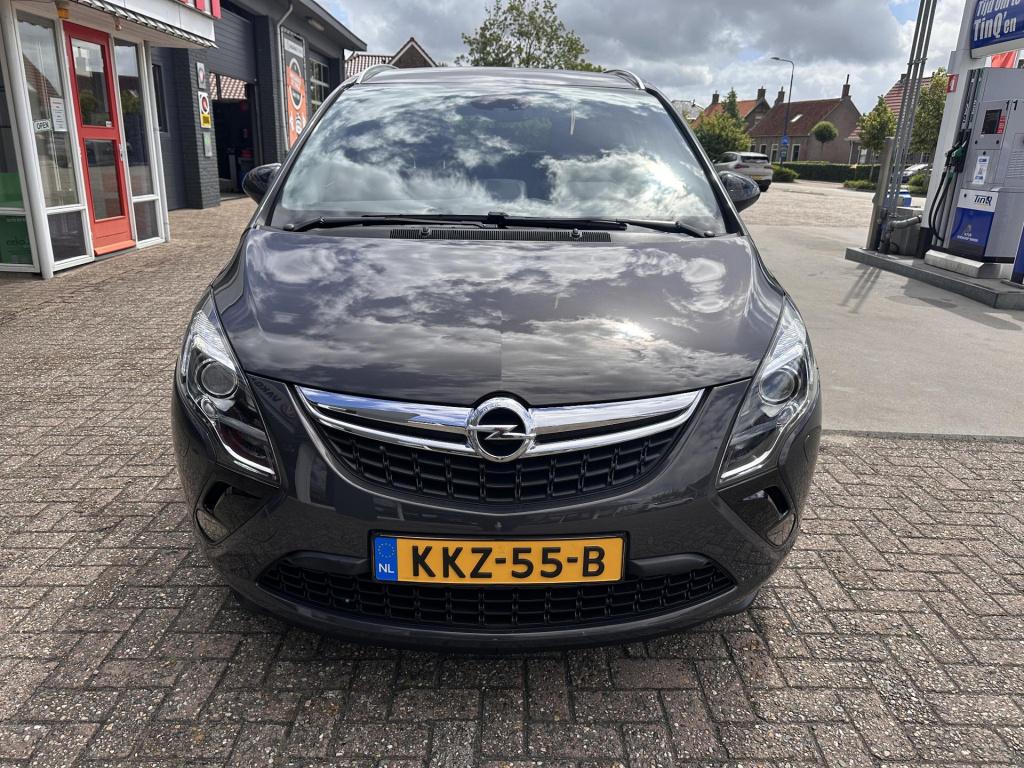 Opel Zafira tourer 1.4 cosmo 7p.