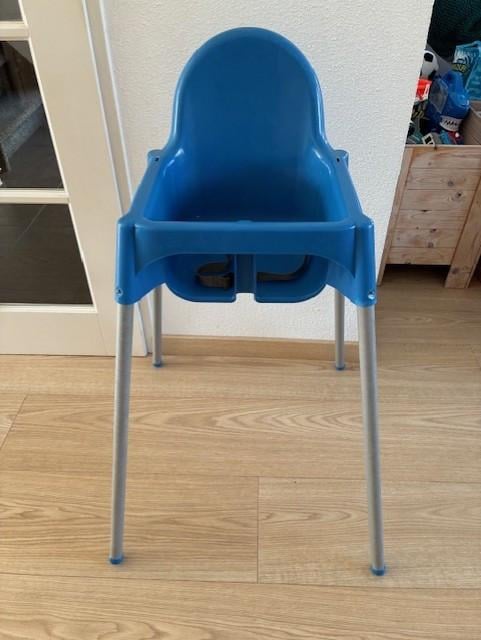 Blauwe kinderstoel Ikea Antilop