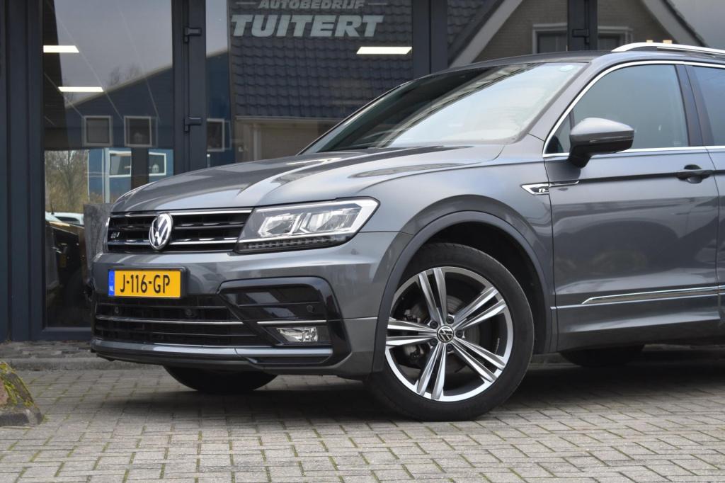 Volkswagen Tiguan 1.5 tsi act r-line | trekhaak | nap | apple carplay | and