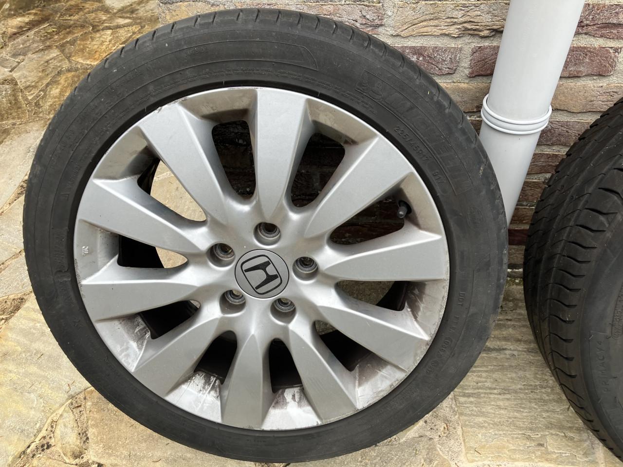 4 wielen voor bijvoorbeeld Honda Civic