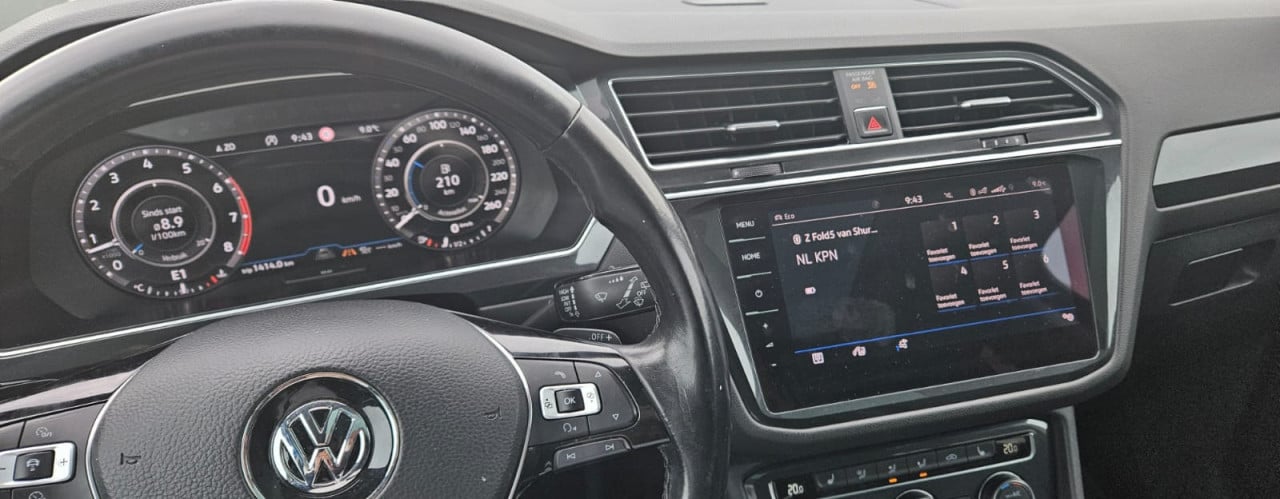 Volkswagen Tiguan 1.4 2018  zwart metallic  met alle opties