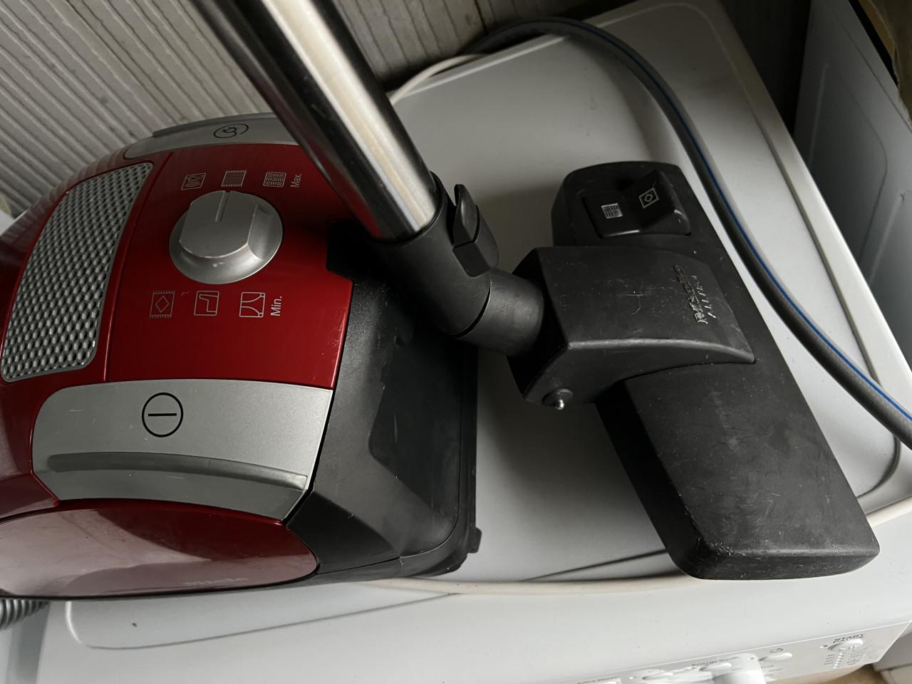 Miele Complact C1 Ecoline Stofzuiger als nieuw winkelprijs €215,-