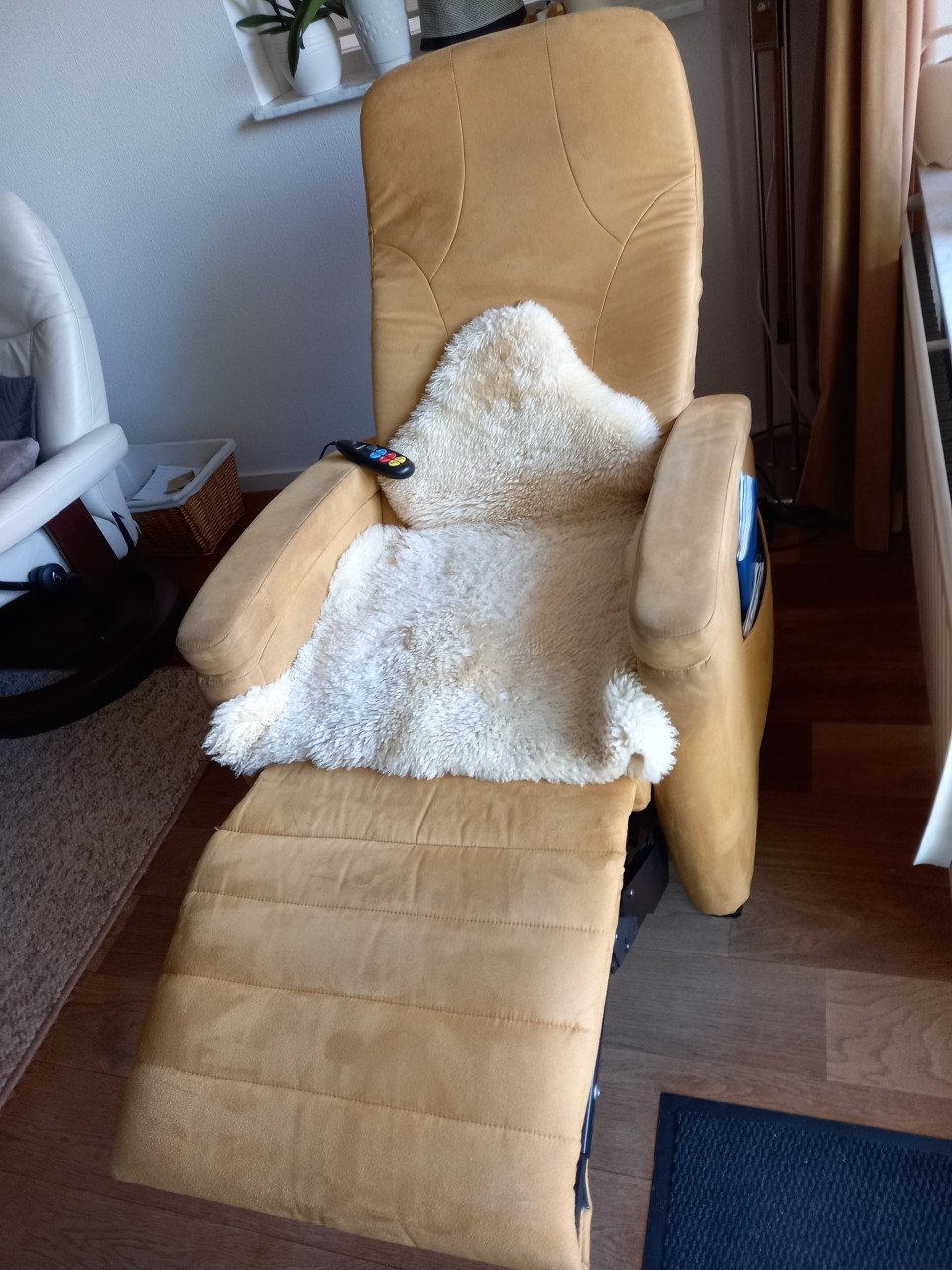 Heerlijke relax fauteuil met sta op functie. Fitform