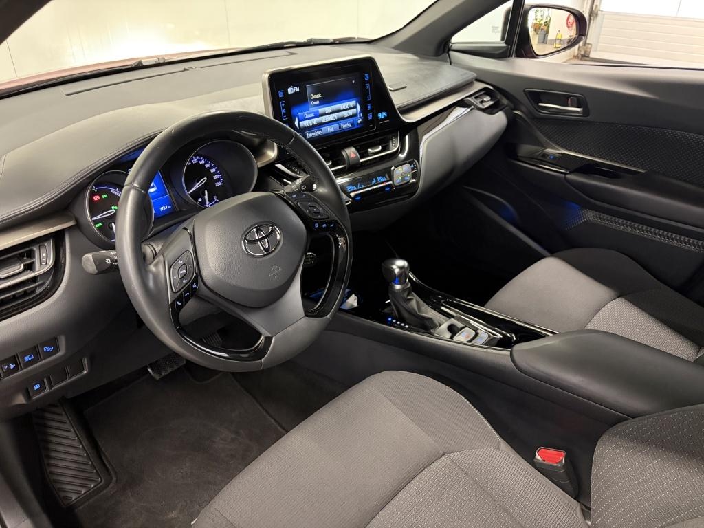 Toyota C-hr 1.8 hybrid style