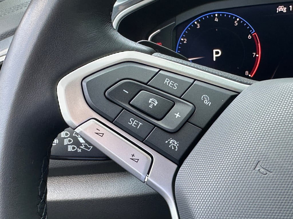 Volkswagen T-roc 1.5 tsi 150pk dgs style | dode hoek | keyless | camera | c
