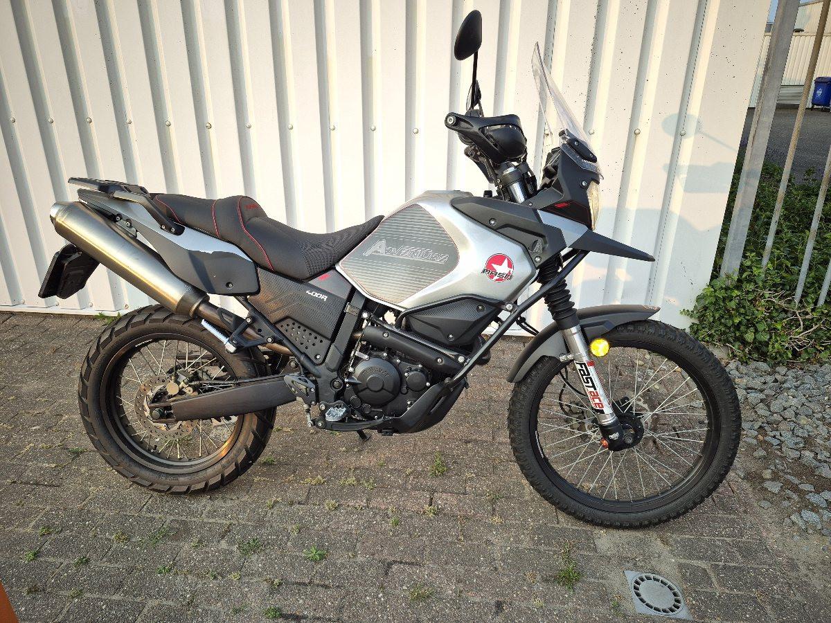 Mash Adventure 400R uit 2018, nagenoeg nieuwe adventure