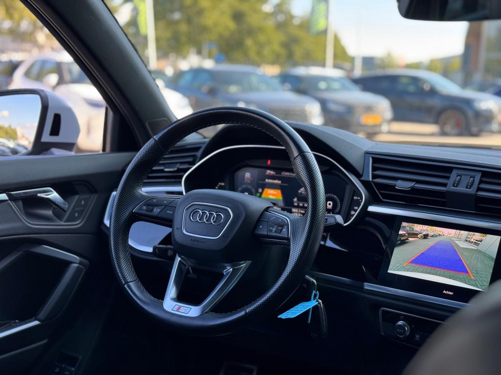 Audi Q3 45 tfsi e s edition * camera * matrix led * carplay