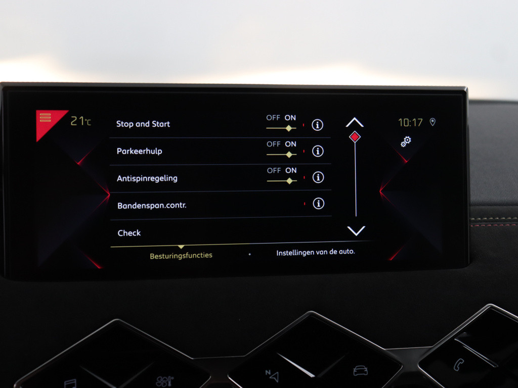 Ds Ds 3 crossback 100pk performance line | navigatie | achteruitrijcamera |