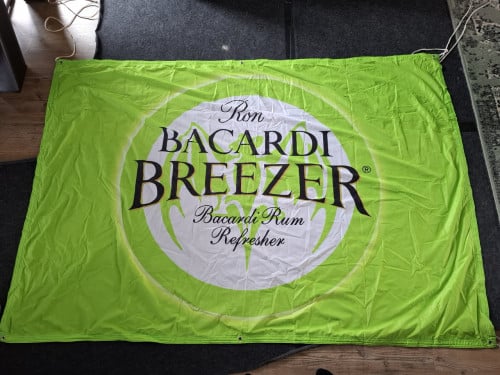 Spandoek Bacardi Breezer
