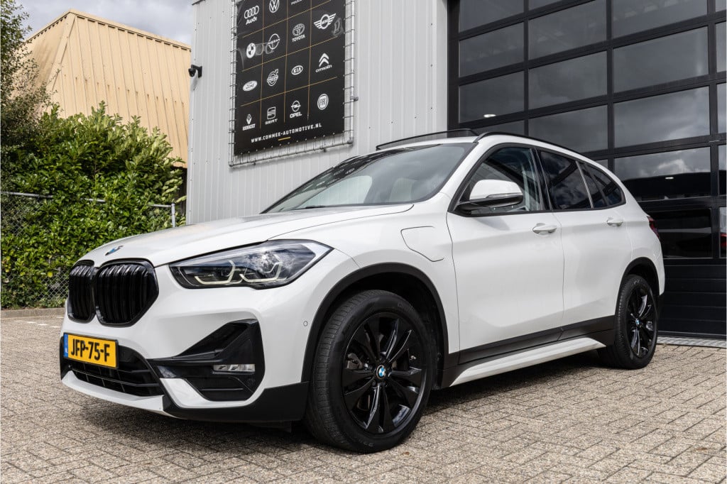 BMW X1 xdrive25e edrive sport line ✅pano✅18inch✅sportst