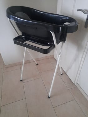 Badje + standaard + inzet (in goede staat )
