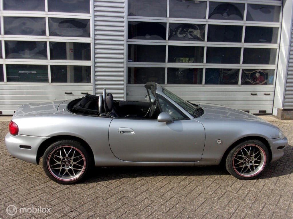 Mazda Mx-5 1.6i