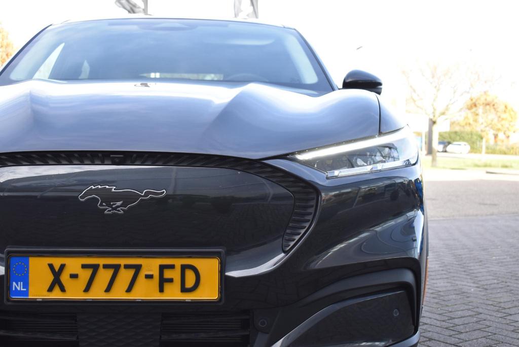 Ford Mustang Mach-e rwd 75 kwh