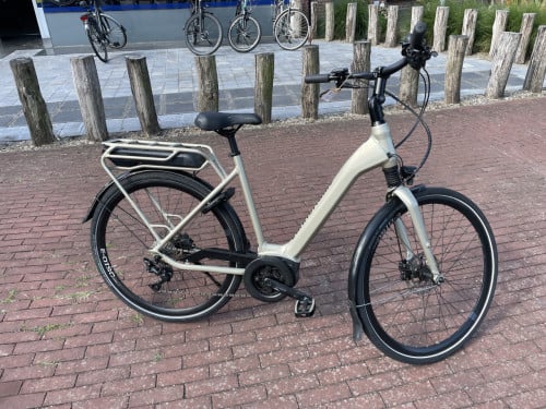 Canondale Elektrische damesfiets Bosch nette staat !!