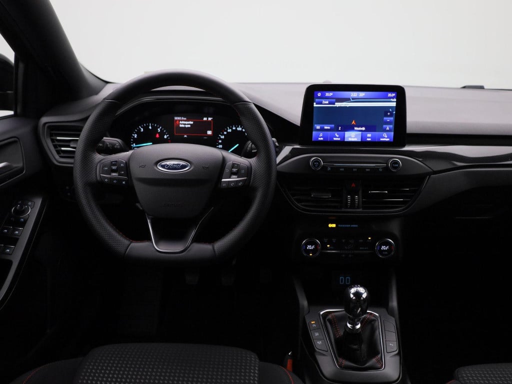Ford Focus wagon 1.0 ecoboost hybrid st line business | lage km stand | nav