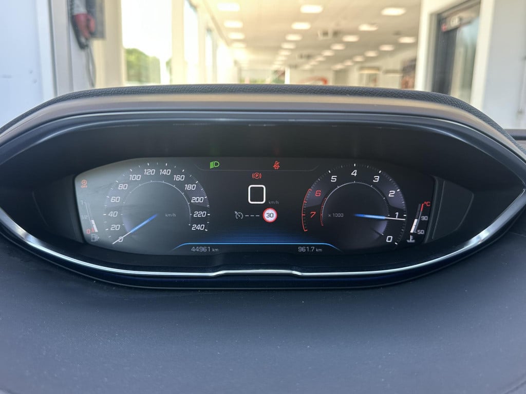Peugeot 3008 1.2 puretech crossway