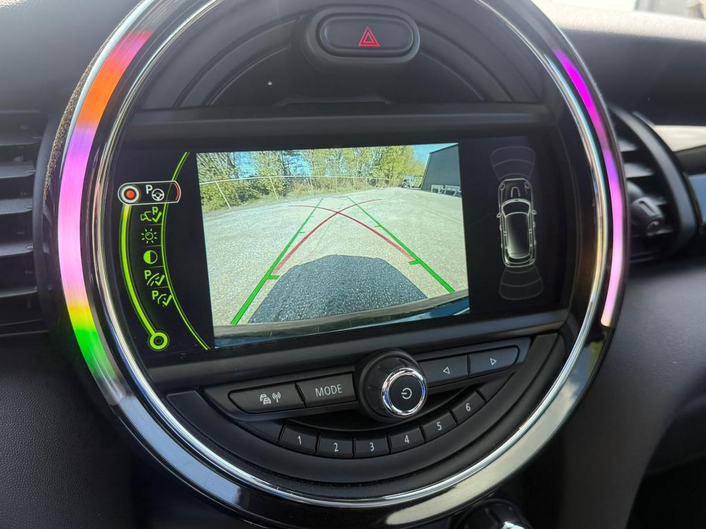 Mini Cooper mini 1.5 chili serious business