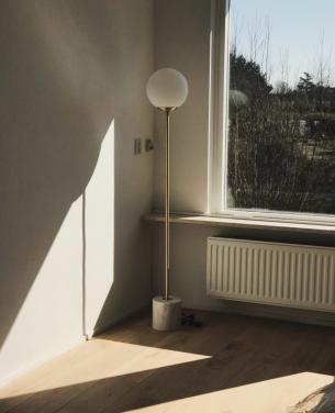 Staande lamp met marmeren voet