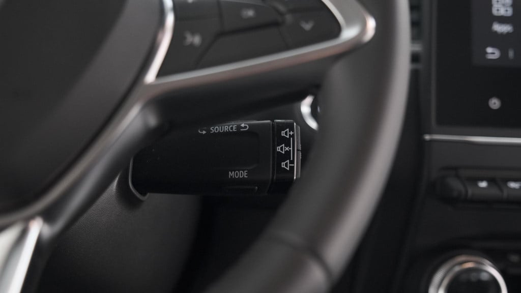 Renault Captur tce 90 techno | camera | navigatie | pack winter | apple car