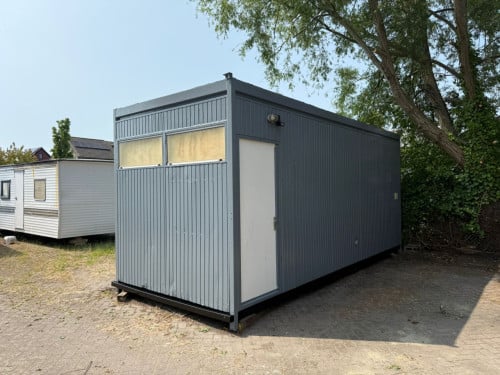 Wooncontainer 8/2,50 m
